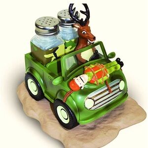 New in Box Deer’s Revenge Salt & Pepper Shaker set & Holder Hunter’s gift 🦌🤣